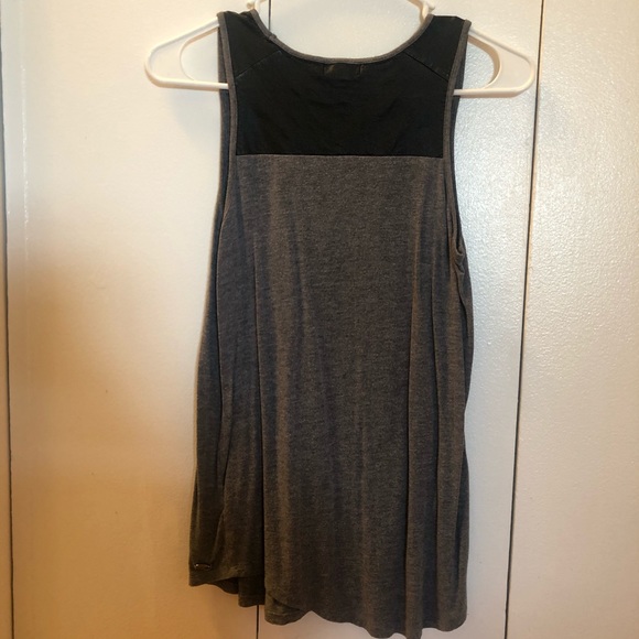 Guess top - Picture 2 of 3